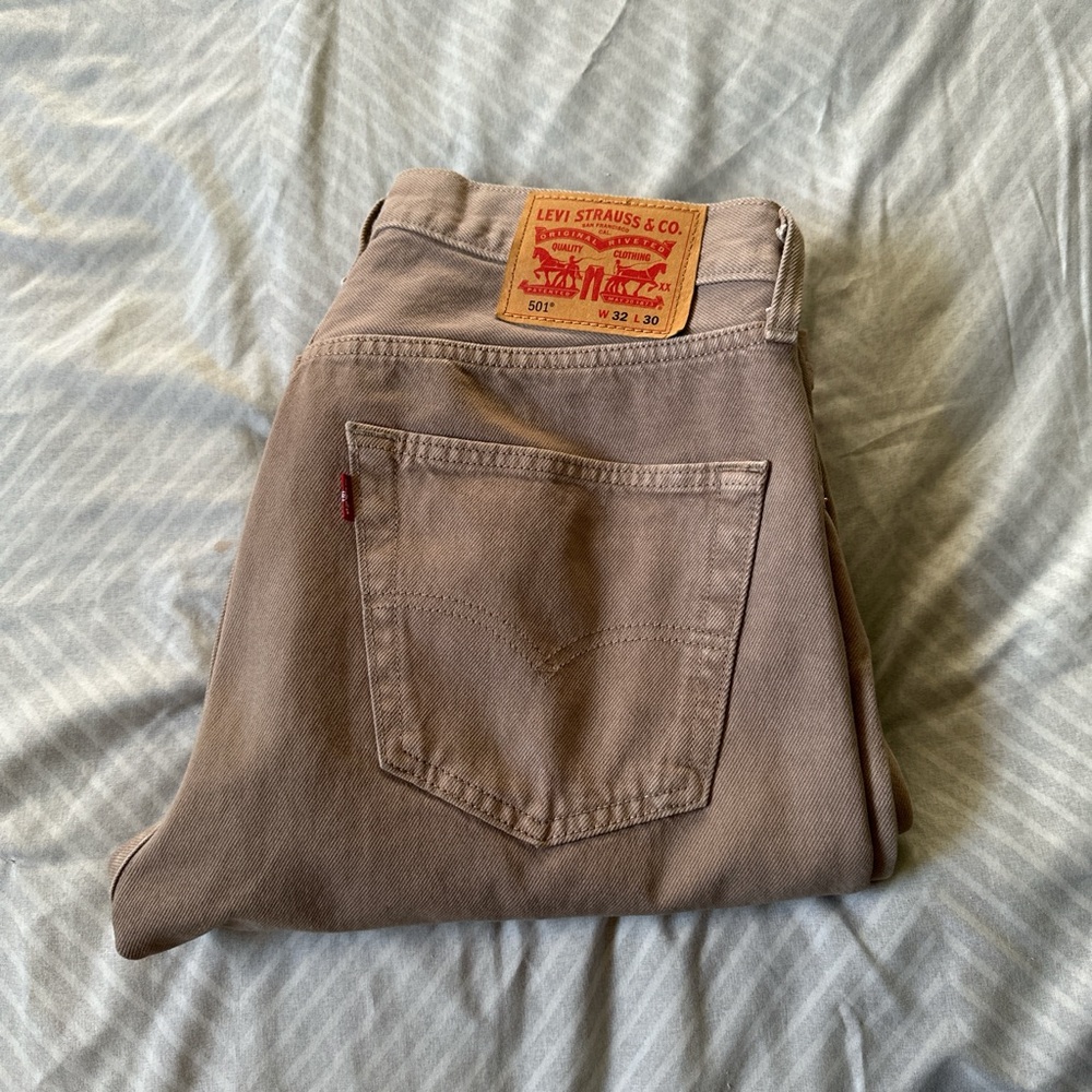 Levi's 501 Classic Jeans - Picture 1 of 7